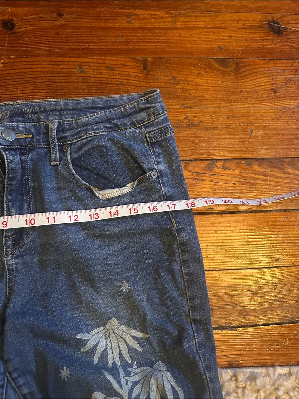 Moschino Blue Skinny Jeans with Distressed Details - Picture 5 of 5